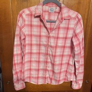 UNIQLO flannel, pink tied crop top, cover up long sleeve shirt button up plaid
